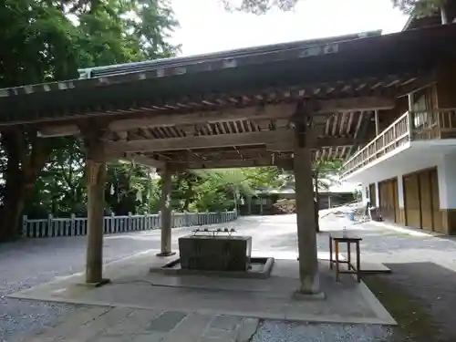 函館八幡宮の手水舎