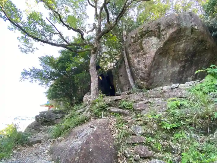 神倉神社(熊野速玉大社摂社)(和歌山県)