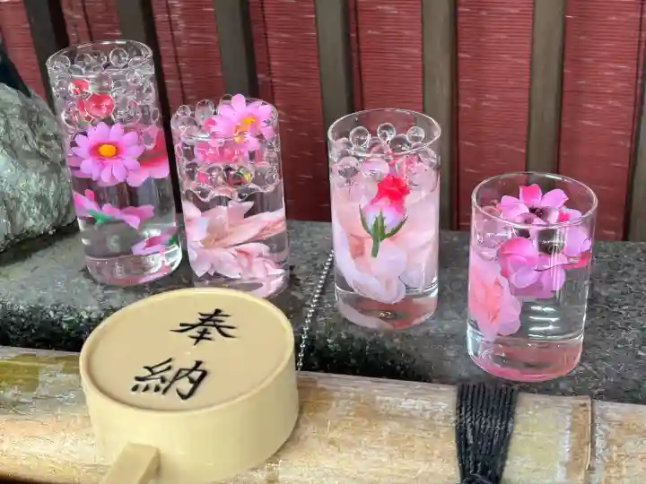 豊平神社の{uncategorized: "未分類", other: "その他", undefined: "問題あり", building: "その他建物", grave: "お墓", sacred_gate: "鳥居", guardian: "狛犬", statue: "像", buddha: "仏像", history: "歴史", nature: "自然", garden: "庭園", animal: "動物", pagoda: "塔", temizu: "手水舎", mountain_gate: "山門・神門", sanctuary: "本殿・本堂", subordinate: "末社・摂社", art: "芸術", scenery: "景色", jizo: "地蔵", ema: "絵馬", goshuin: "御朱印", omikuji: "おみくじ", items: "授与品その他", amulet: "お守り", goshuincho: "御朱印帳", eats: "食事", festival: "お祭り", votive_dance: "神楽", shichigosan: "七五三参", wedding: "結婚式", experience: "体験その他", initially: "初詣", around: "周辺", anti_infection: "感染症対策"}