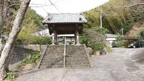 龍淵院の山門・神門