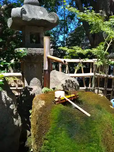 紅葉八幡宮の手水舎