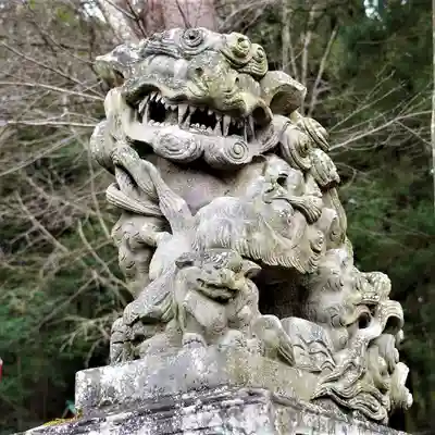 南湖神社の狛犬