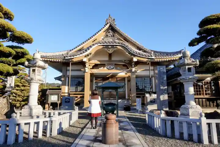 法住寺の本殿・本堂