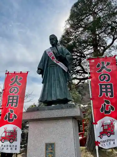 高幡不動尊　金剛寺の像