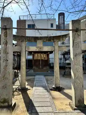 中西宮地嶽神社の{uncategorized: "未分類", other: "その他", undefined: "問題あり", building: "その他建物", grave: "お墓", sacred_gate: "鳥居", guardian: "狛犬", statue: "像", buddha: "仏像", history: "歴史", nature: "自然", garden: "庭園", animal: "動物", pagoda: "塔", temizu: "手水舎", mountain_gate: "山門・神門", sanctuary: "本殿・本堂", subordinate: "末社・摂社", art: "芸術", scenery: "景色", jizo: "地蔵", ema: "絵馬", goshuin: "御朱印", omikuji: "おみくじ", items: "授与品その他", amulet: "お守り", goshuincho: "御朱印帳", eats: "食事", festival: "お祭り", votive_dance: "神楽", shichigosan: "七五三参", wedding: "結婚式", experience: "体験その他", initially: "初詣", around: "周辺", anti_infection: "感染症対策"}