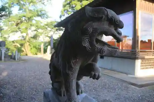 長屋神社の狛犬