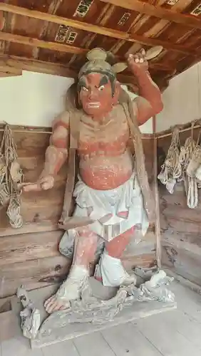 金剛山 正法寺の山門・神門