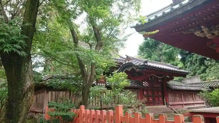 尾崎神社の本殿・本堂