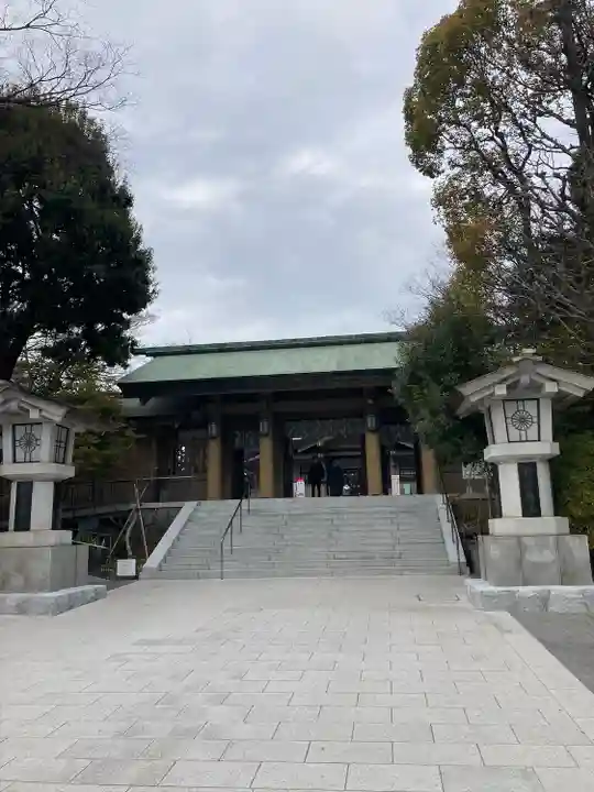 東郷神社の山門・神門