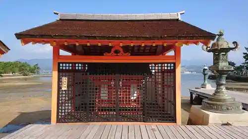 厳島神社の末社