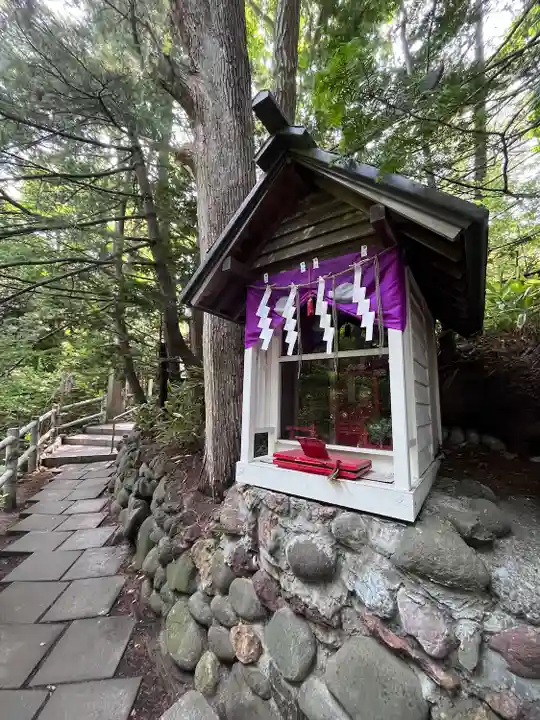 白石神社の末社・摂社
