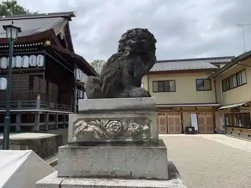 健田須賀神社の狛犬