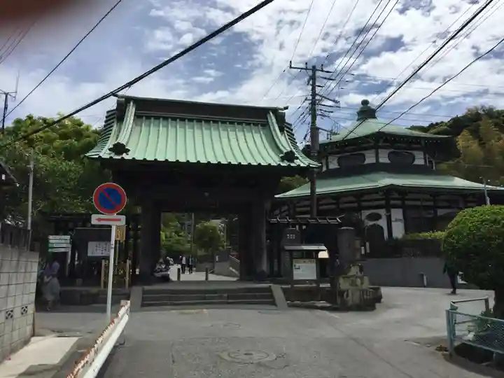 妙本寺の山門・神門