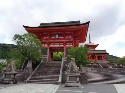 清水寺の山門・神門