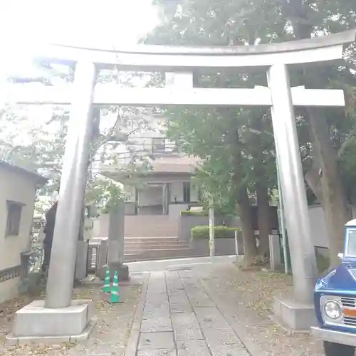 穏田神社の鳥居