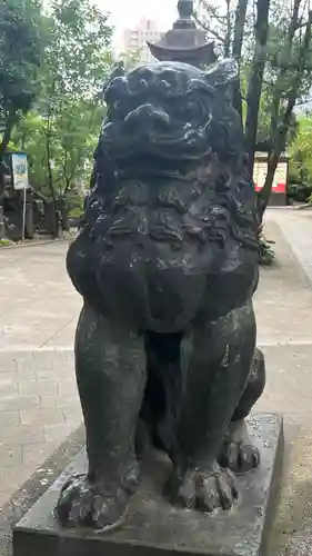 鳩森八幡神社の狛犬