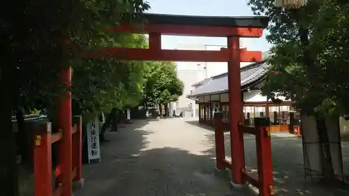 率川神社（大神神社摂社）の鳥居