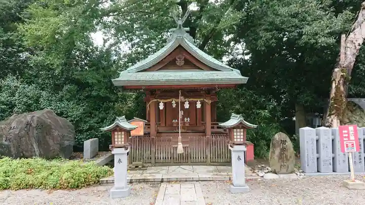 伊豫豆比古命神社の末社・摂社