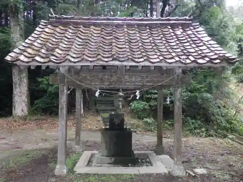 倭文神社の手水