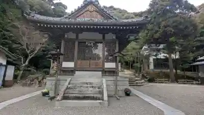 天之御中主尊神社の{uncategorized: "未分類", other: "その他", undefined: "問題あり", building: "その他建物", grave: "お墓", sacred_gate: "鳥居", guardian: "狛犬", statue: "像", buddha: "仏像", history: "歴史", nature: "自然", garden: "庭園", animal: "動物", pagoda: "塔", temizu: "手水舎", mountain_gate: "山門・神門", sanctuary: "本殿・本堂", subordinate: "末社・摂社", art: "芸術", scenery: "景色", jizo: "地蔵", ema: "絵馬", goshuin: "御朱印", omikuji: "おみくじ", items: "授与品その他", amulet: "お守り", goshuincho: "御朱印帳", eats: "食事", festival: "お祭り", votive_dance: "神楽", shichigosan: "七五三参", wedding: "結婚式", experience: "体験その他", initially: "初詣", around: "周辺", anti_infection: "感染症対策"}