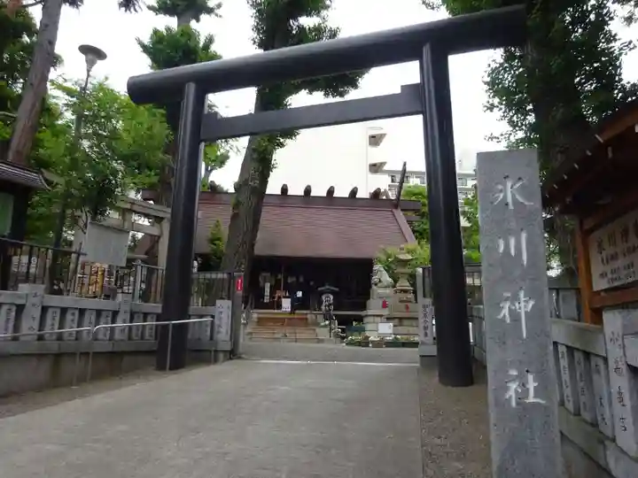 高円寺氷川神社の鳥居