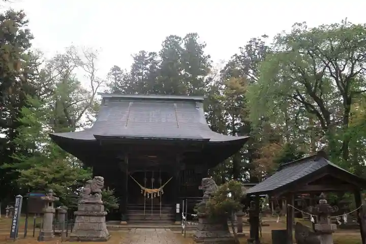 田村神社の本殿・本堂