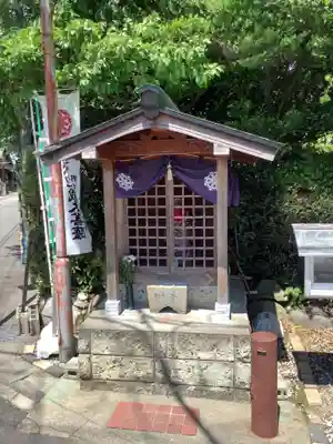 身代わり地蔵尊の本殿・本堂