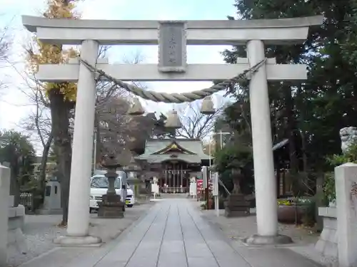 鎮守氷川神社の鳥居