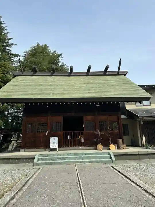 神明社の{uncategorized: "未分類", other: "その他", undefined: "問題あり", building: "その他建物", grave: "お墓", sacred_gate: "鳥居", guardian: "狛犬", statue: "像", buddha: "仏像", history: "歴史", nature: "自然", garden: "庭園", animal: "動物", pagoda: "塔", temizu: "手水舎", mountain_gate: "山門・神門", sanctuary: "本殿・本堂", subordinate: "末社・摂社", art: "芸術", scenery: "景色", jizo: "地蔵", ema: "絵馬", goshuin: "御朱印", omikuji: "おみくじ", items: "授与品その他", amulet: "お守り", goshuincho: "御朱印帳", eats: "食事", festival: "お祭り", votive_dance: "神楽", shichigosan: "七五三参", wedding: "結婚式", experience: "体験その他", initially: "初詣", around: "周辺", anti_infection: "感染症対策"}