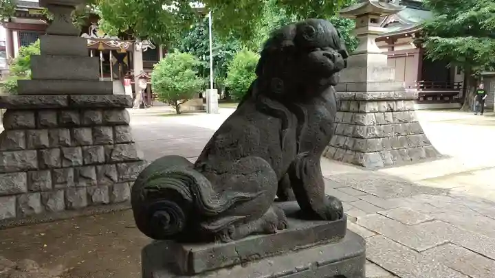 諏訪神社の狛犬