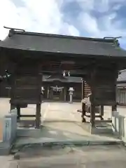 八幡宮の山門