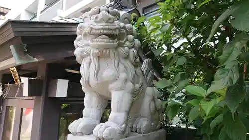 神楽坂若宮八幡神社の狛犬