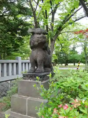 彌彦神社　(伊夜日子神社)の狛犬
