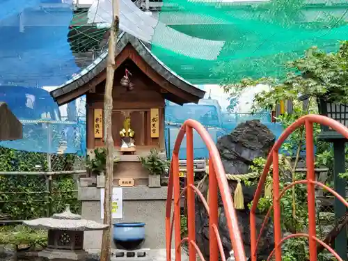 小汐井神社の末社・摂社