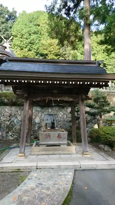 若宮神社の手水舎