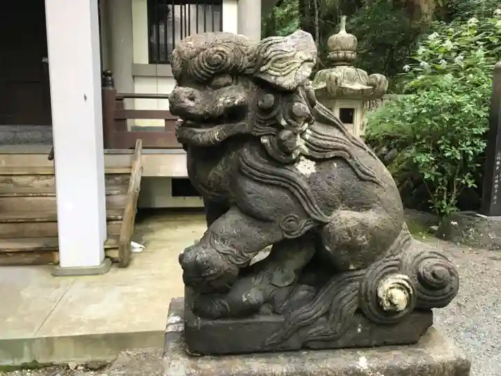 最乗寺(道了尊)の狛犬