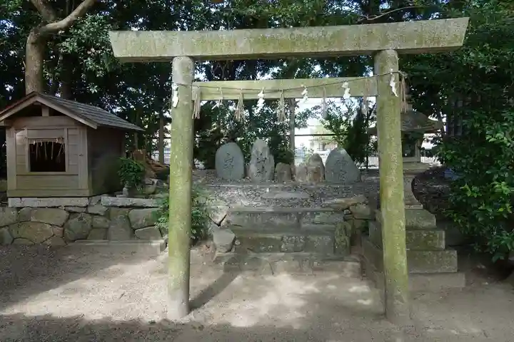 御厨神社の末社・摂社