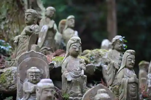 霊光寺の像