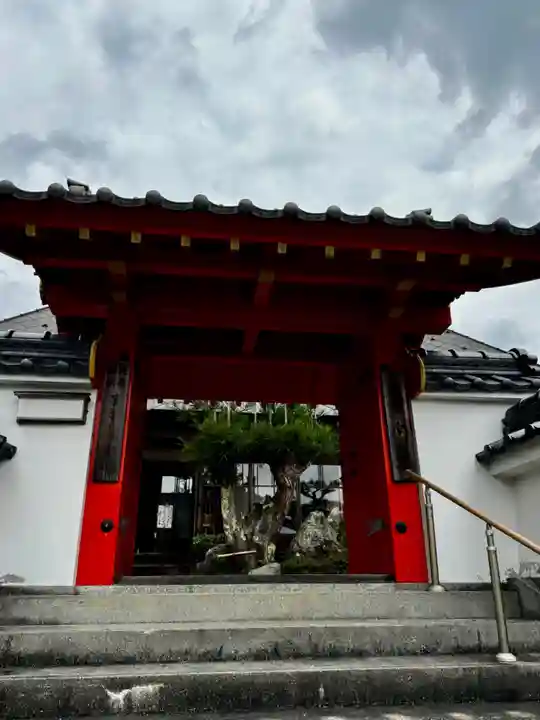 宝泉寺の山門・神門