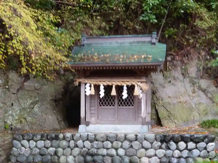 事任八幡宮の末社・摂社