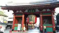 浅草寺の山門・神門