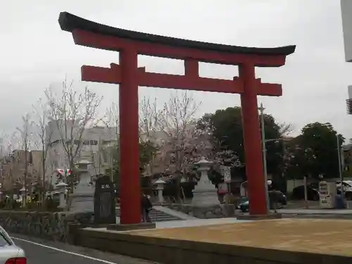 鶴岡八幡宮の鳥居