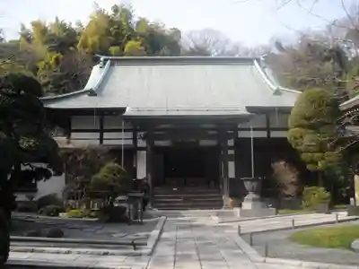 報国寺の本殿・本堂