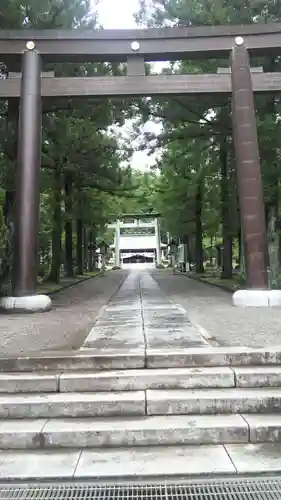 山梨縣護國神社の鳥居