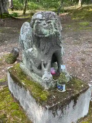 雨紛神社の狛犬