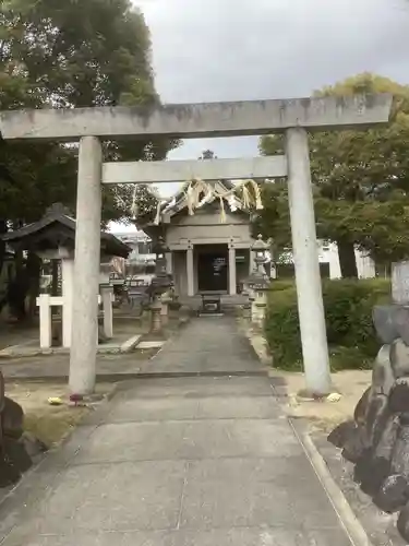 神明社・土之宮合殿の鳥居