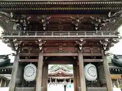 寒川神社の山門