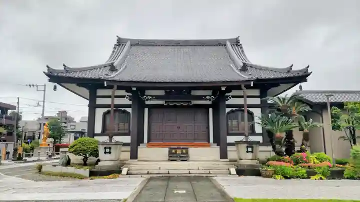 法田寺の本殿・本堂