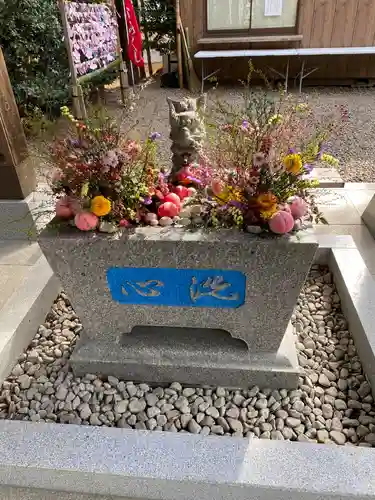 滑川神社 - 仕事と子どもの守り神の手水