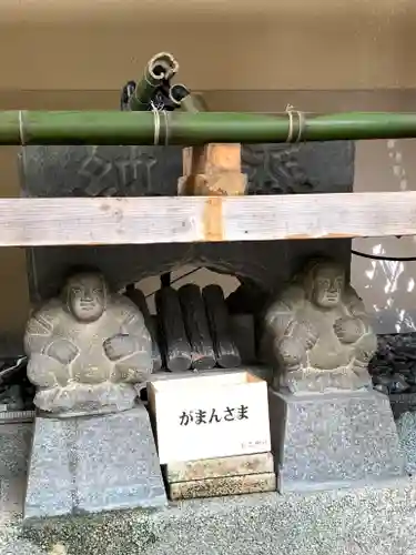 菊名神社の像